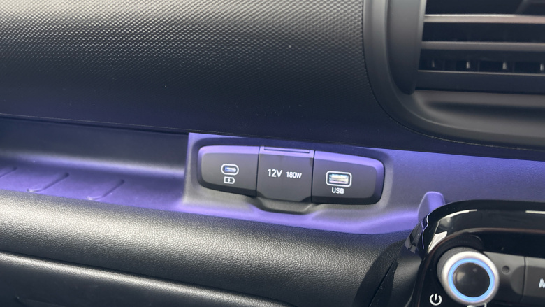 Hyundai INSTER 85kW 02 49kWh 5dr Auto Electric Hatchback